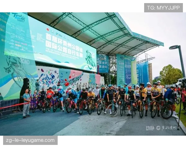 国际自行车公路赛服装与安全标准更新,公路自行车锦标赛